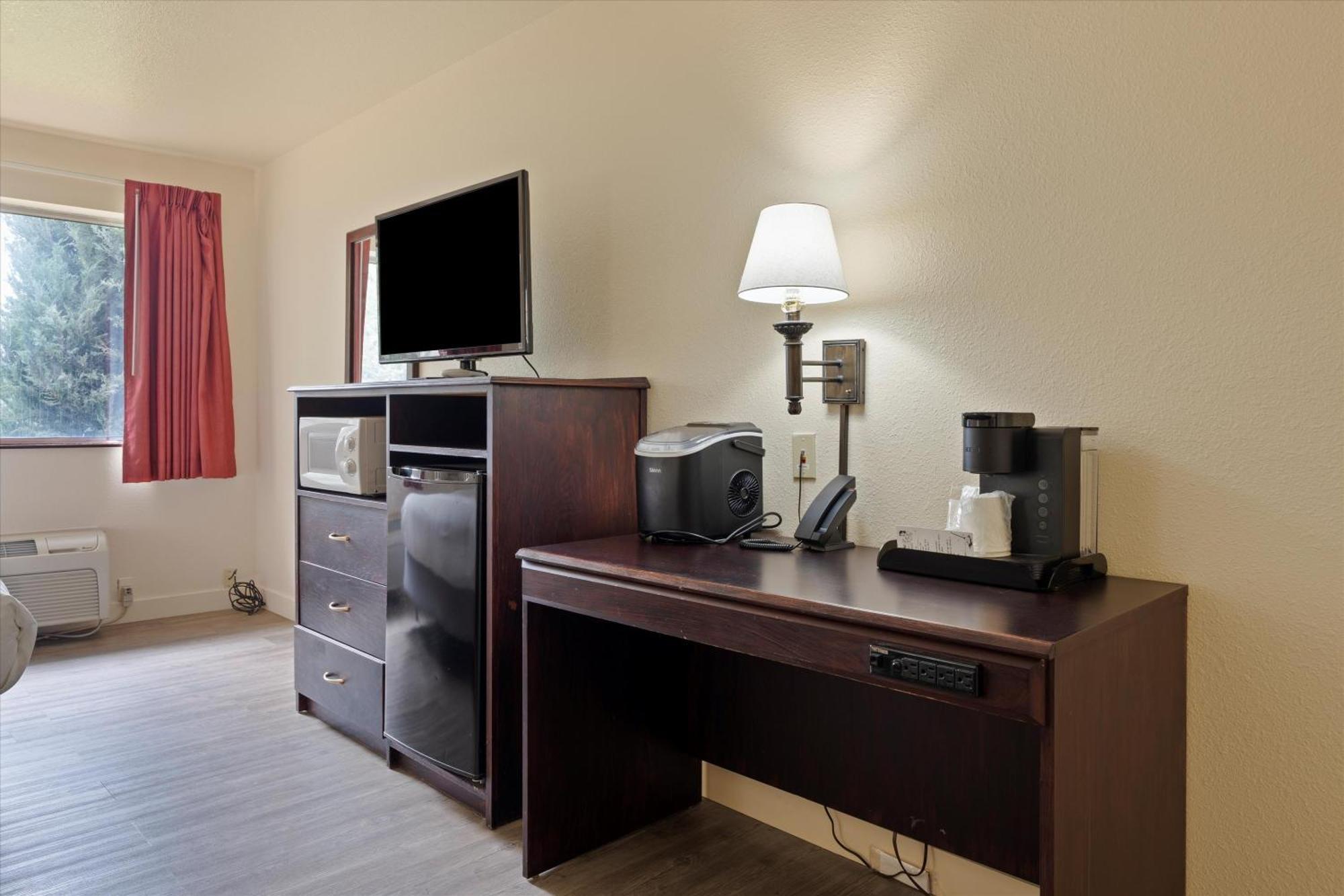Quincy Inn And Suites Zewnętrze zdjęcie